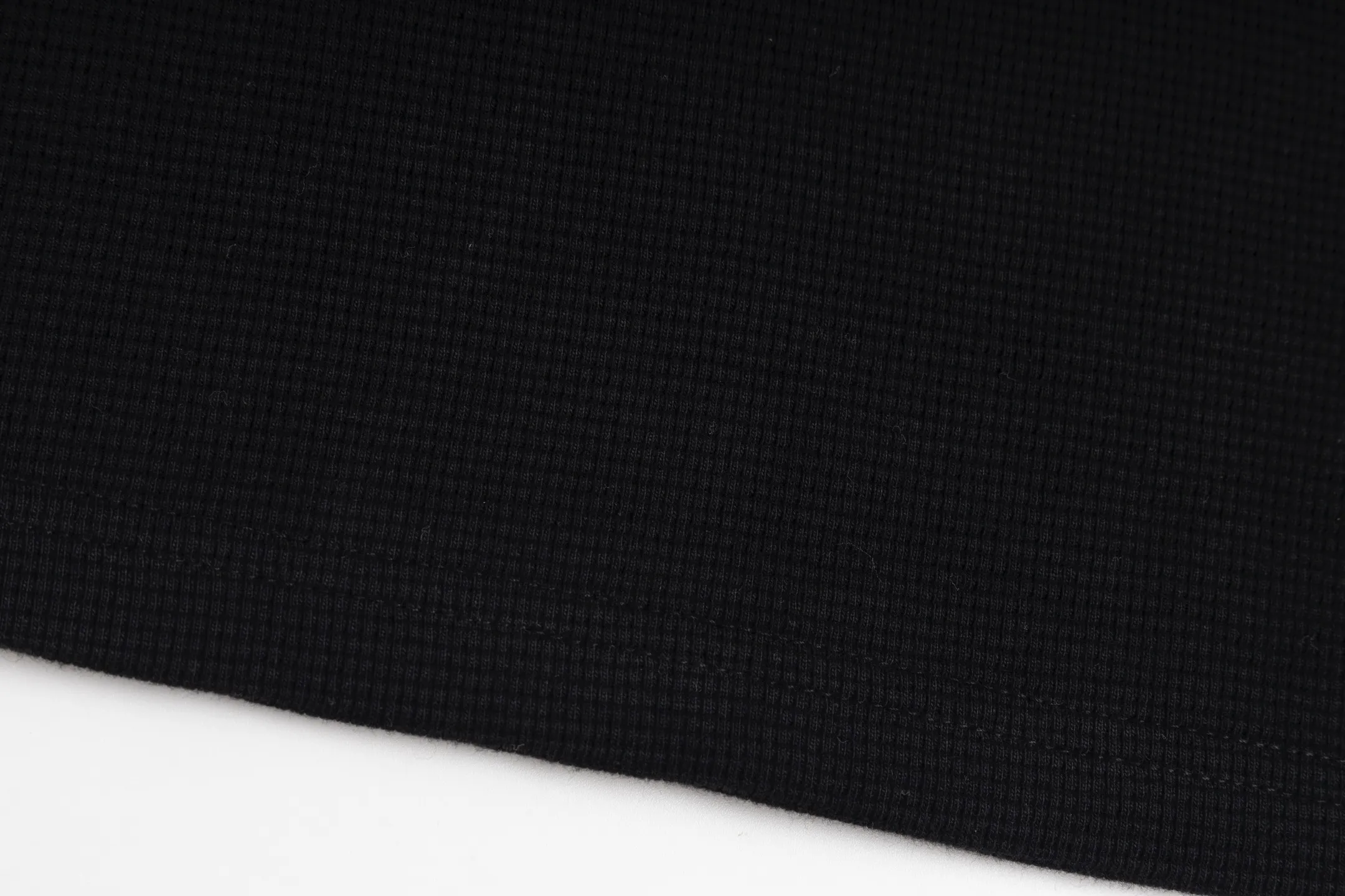 🅿️420 [Exclusive supply] CH Kroxin Sanskrit embroidered waffle sweatshirt (black) The fabric is made of 350g cotton waffle double-layer material before washing. The embroidery is made of Tajima embroidery machine imported from Japan. The silver buckle is made of antique copper and real silver. The materials used have reached the market's 300+ quality. The collar leather label is still made of genuine imported lambskin. We have put a lot of effort into fabrics, hardware and craftsmanship, and the top quality and industry benchmarks in the market are only owned by a few people. Size:S/M/L